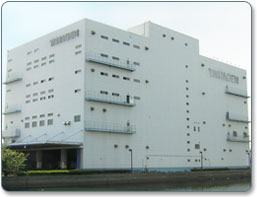 ����14�̎R���r��